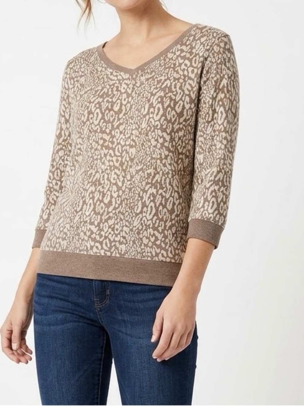 CHICO’S Cotton Blend Tan Taupe Leopard-Print V-Neck Sweater — #LHP